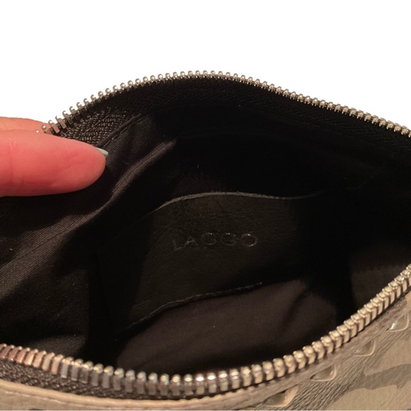 Laggo City Pouch Camouflage Leather Wristlet - Picture 6 of 7